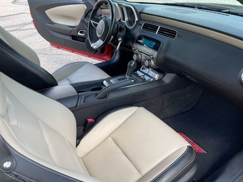 Used 2010 Chevrolet Camaro SS w/ LPO, Ground Effects Package RWD image 95