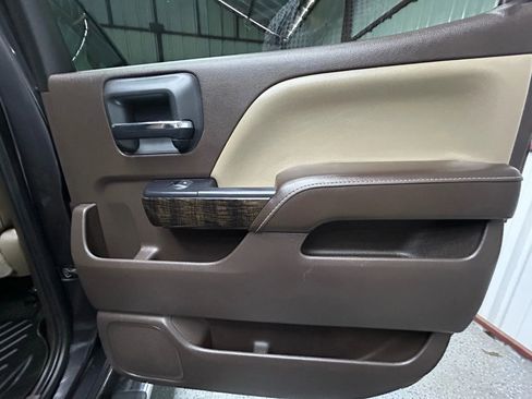 Used 2016 GMC Sierra 2500 Denali w/ Duramax Plus Package image 11