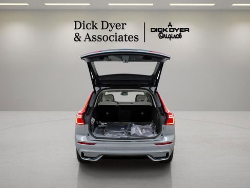 New 2025 Volvo XC60 T8 Ultra w/ Protection Package Premier image 3