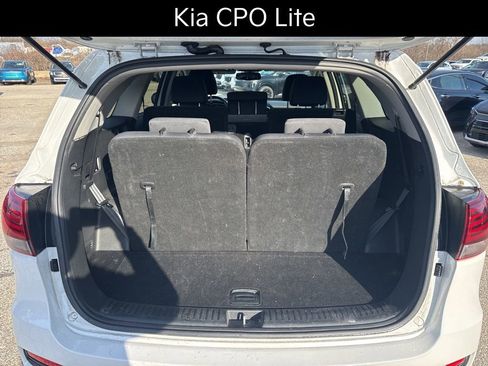 Certified 2019 Kia Sorento LX w/ LX Convenience Package image 12