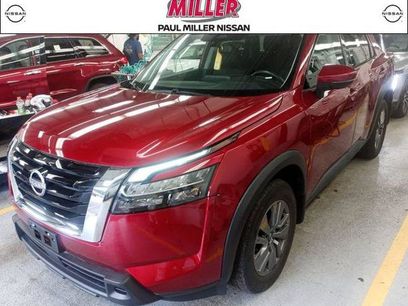 Certified 2024 Nissan Pathfinder SV w/ SV Premium Package