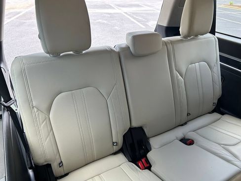 Used 2019 Ford Expedition Max Platinum AWD/4WD image 61