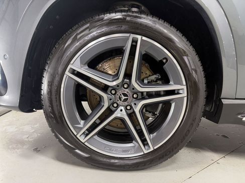 Certified 2025 Mercedes-Benz GLS 450 4MATIC image 38