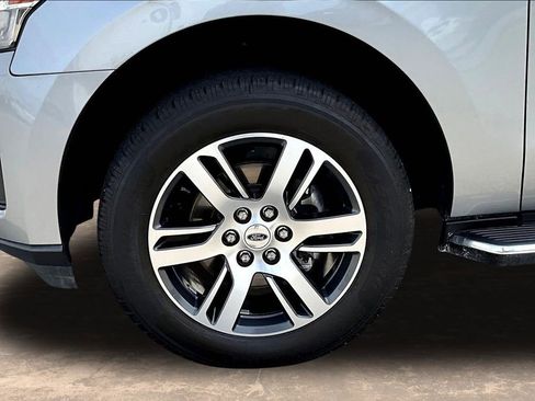 Used 2022 Ford Expedition Limited AWD/4WD image 36