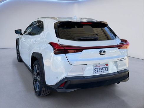 Used 2021 Lexus UX 250h w/ Accessory Package (Z2) AWD/4WD image 4