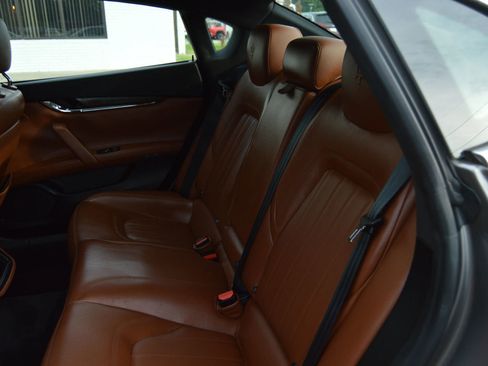 Used 2016 Maserati Quattroporte S Q4 AWD/4WD image 19