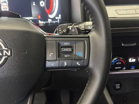 Used 2025 Nissan Rogue SL w/ Tech Package AWD/4WD image 24