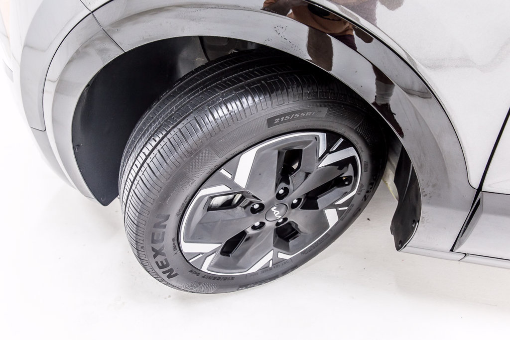 Used 2024 Kia Niro Wind FWD image 11