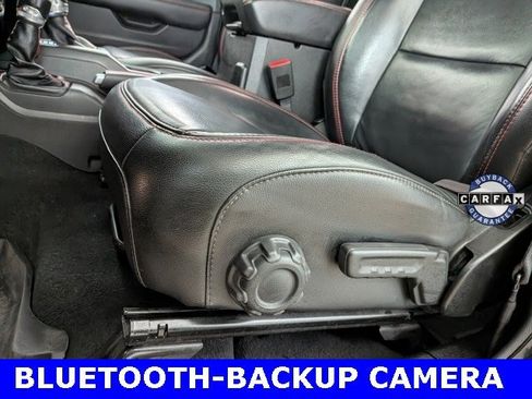 Used 2018 Jeep Wrangler Unlimited Rubicon w/ Dual Top Group image 16