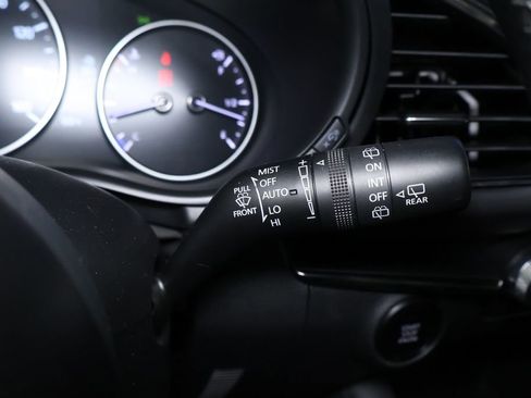 Used 2023 MAZDA MAZDA3 s image 24