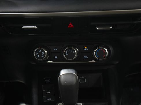 Used 2025 Nissan Kicks S FWD image 16