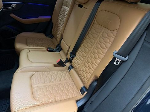 Used 2025 Audi RS Q8 performance image 31