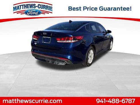 Used 2017 Kia Optima LX image 4