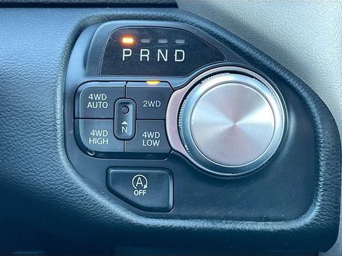 Used 2020 RAM 1500 Laramie image 16