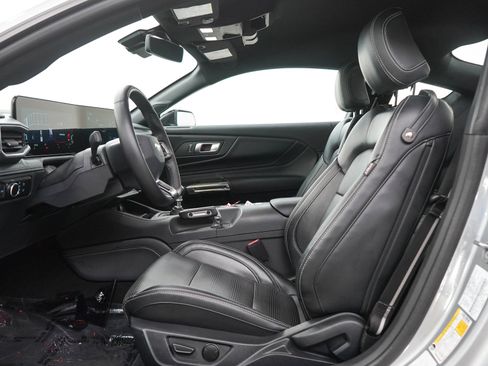 Used 2024 Ford Mustang GT Premium w/ GT Performance Package RWD image 17
