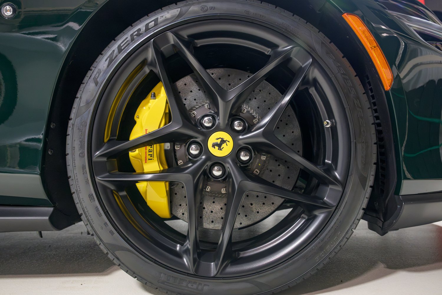 Used 2025 Ferrari Roma Spider RWD image 24
