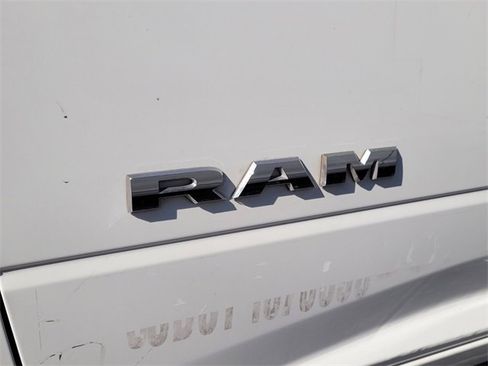 Used 2024 RAM 3500 Big Horn image 4