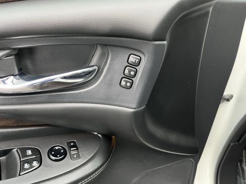 Used 2020 Nissan Murano Platinum w/ Cargo Package image 20