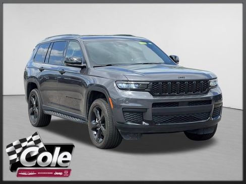 Used 2024 Jeep Grand Cherokee L Altitude AWD/4WD image 1