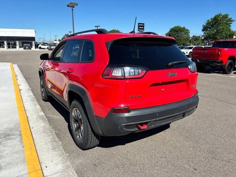 Used 2019 Jeep Cherokee Trailhawk AWD/4WD image 10