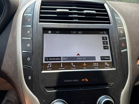 Used 2018 Lincoln MKC Select w/ Select Plus Package FWD image 20