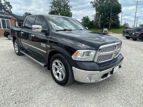 Used 2016 RAM 1500 Laramie w/ Convenience Group AWD/4WD image 7