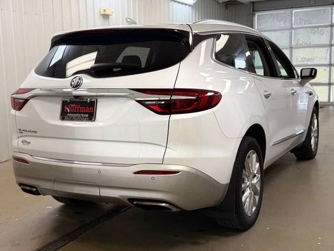 Used 2021 Buick Enclave Premium w/ Sun and Sites Package AWD/4WD image 5