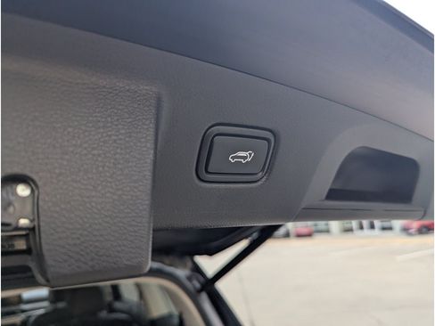 Used 2022 Kia Telluride EX w/ EX Premium Package AWD/4WD image 11