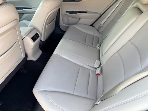 Used 2014 Honda Accord EX-L image 44