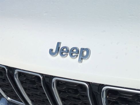 Certified 2023 Jeep Grand Cherokee Limited image 12