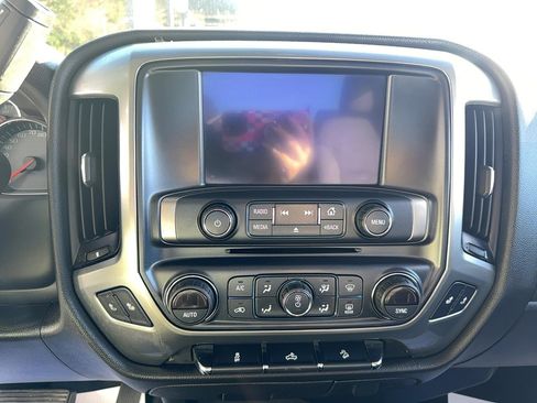 Used 2019 Chevrolet Silverado 1500 LT w/ All Star Edition image 16