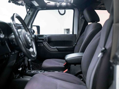 Used 2013 Jeep Wrangler Sport AWD/4WD image 53