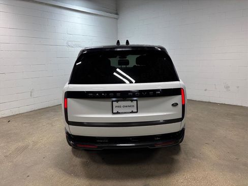 Used 2023 Land Rover Range Rover Long Wheelbase SE image 8