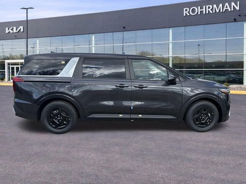 New 2026 Kia Carnival LX FWD image 34