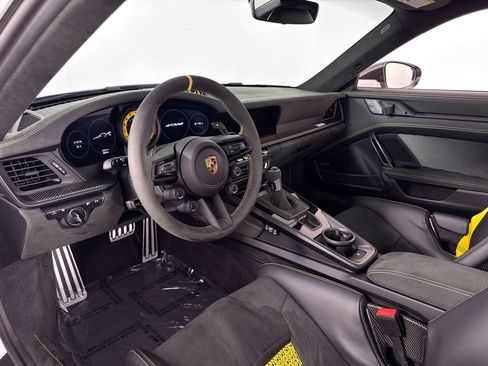 Used 2025 Porsche 911 GT3 RS image 19