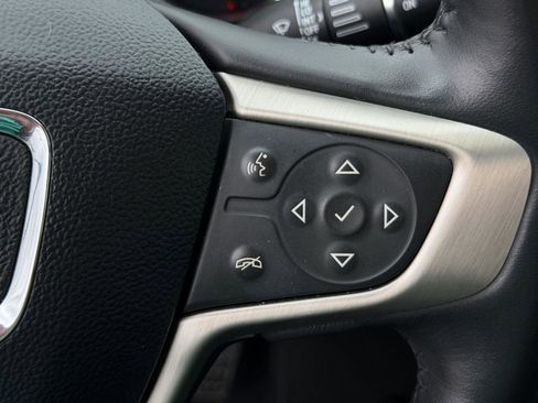 Used 2022 GMC Acadia Denali w/ Denali Technology Package image 20