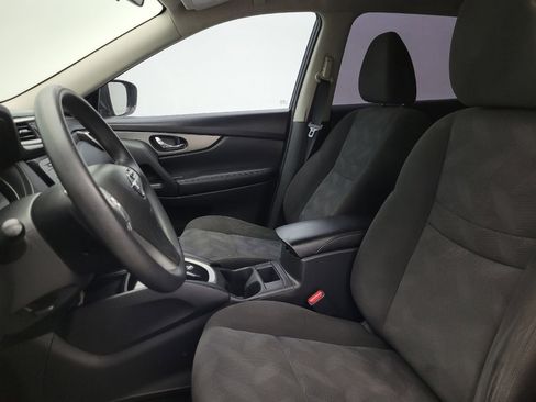 Used 2016 Nissan Rogue S FWD image 17