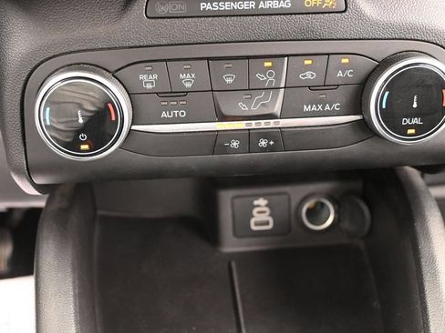 Certified 2025 Ford Escape Active FWD image 11