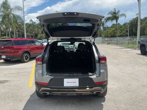 Used 2023 Chevrolet TrailBlazer ACTIV AWD/4WD image 3