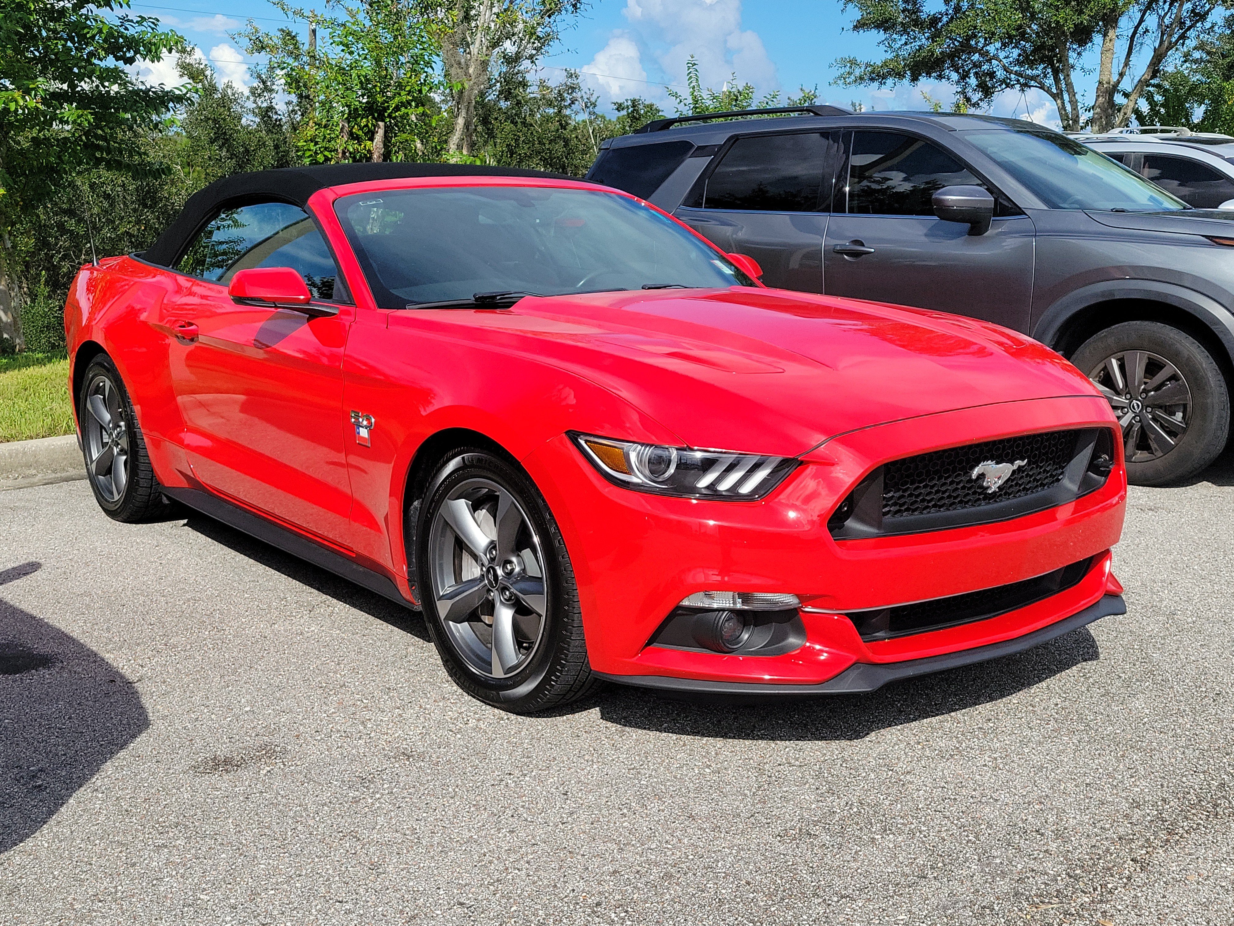 Used 2017 Ford Mustang GT Premium RWD image 2