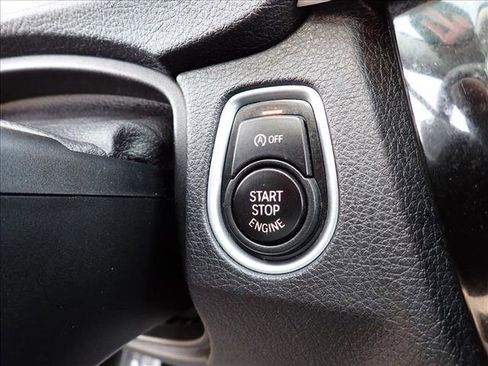 Used 2017 BMW 320i xDrive 320i xDrive image 17