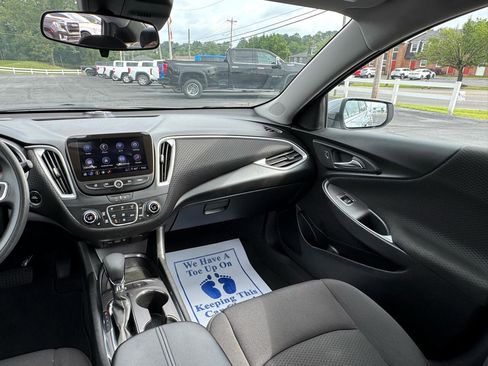 Used 2024 Chevrolet Malibu LT image 21