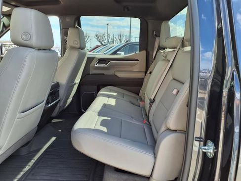 Certified 2023 GMC Sierra 1500 SLT image 19