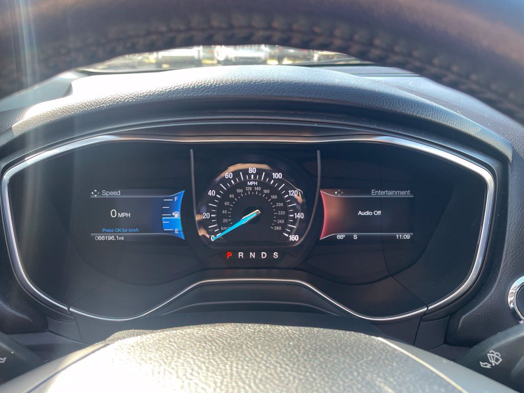 Used 2017 Ford Fusion Titanium AWD/4WD image 15