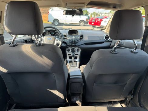 Used 2019 Ford Fiesta SE FWD image 26