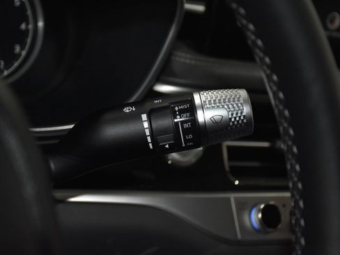 New 2026 Genesis G70 2.5T image 12