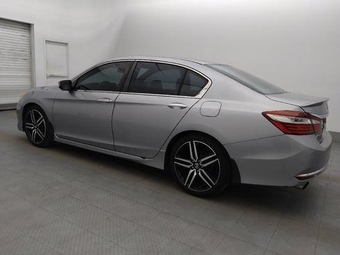 Used 2017 Honda Accord Sport image 3
