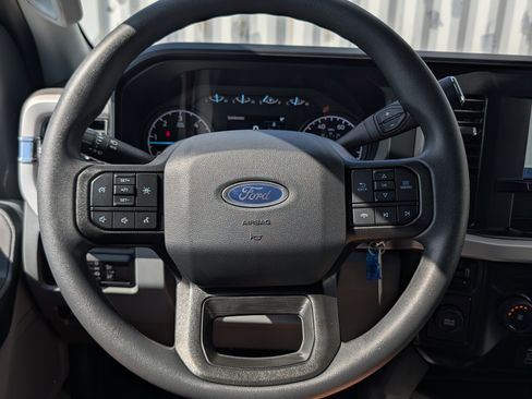 New 2026 Ford F350 XL w/ XL Chrome Package RWD image 31