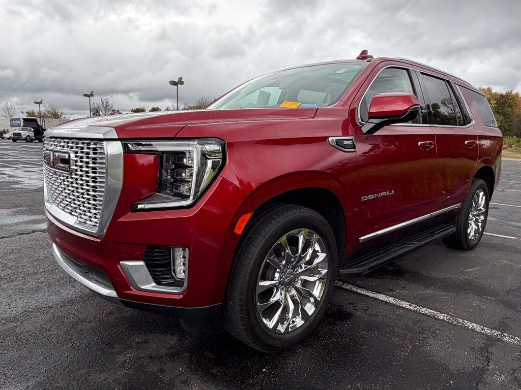 Used 2022 GMC Yukon Denali AWD/4WD image 3