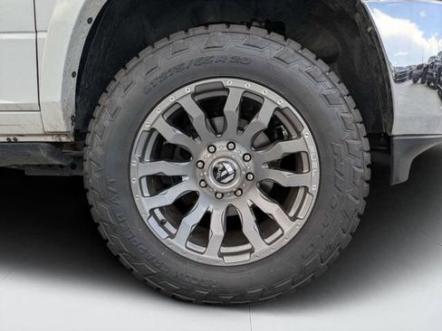 Used 2022 RAM 2500 Limited AWD/4WD image 10